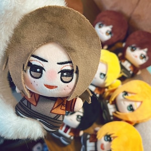 Attack on Titan 10cm plushies Levi Eren Mikasa Armin Hange Annie Ymir Historia Erwin Sasha, Anime fans gift, plush toys, handmade plushies bild 8