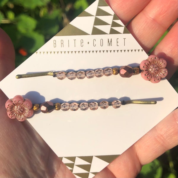 Haarnadel |  Rosa Blumen Perlen Bobby Pins | Haar accessoire | Geschenke für unter 20 | Kleine Geschenke
