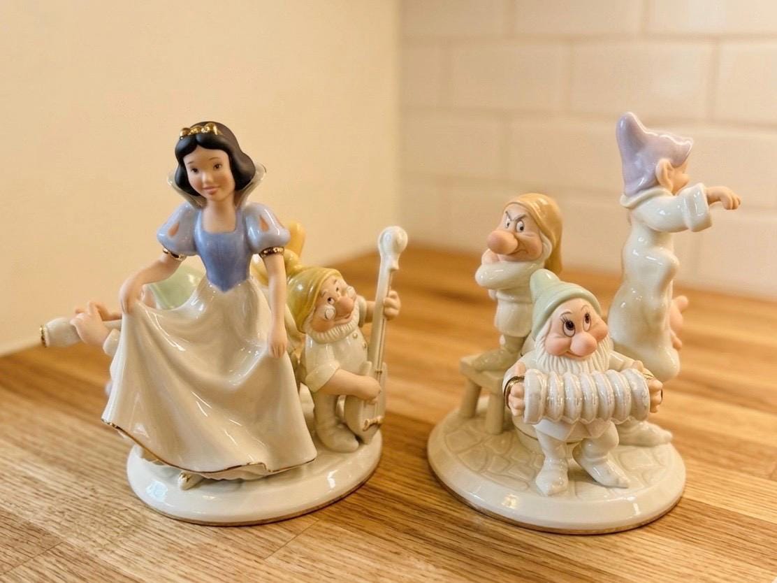 Snow white seven dwarfs porcelain figurines - Etsy 日本