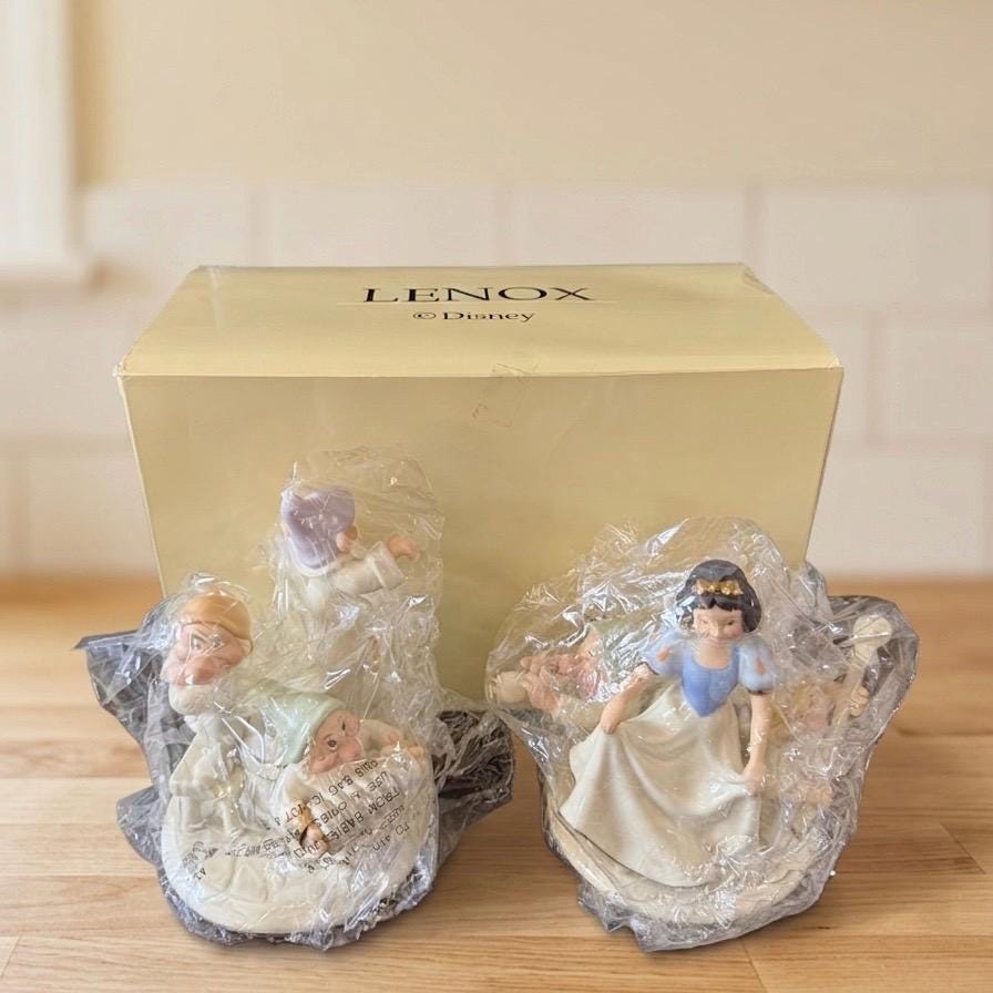 Snow white seven dwarfs porcelain figurines - Etsy 日本