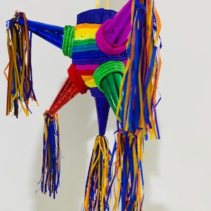 手作りの伝統的な7点メキシコピニャータ | カラフルなフォークアート装飾 - メキシコパーティー - 卸売も