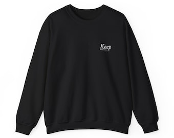 Keep Your Accent Crewneck Sweatshirt: Sand, Schwarz, Minimalistischer Brustdruck
