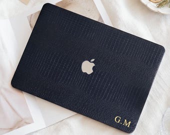 Personalized Retro Blue Crocodile Leather Cover with Gold Initial, Custom Embossed MacBook Case for Pro 16 15 13 Air 15 14 13 Neo A18 A3434