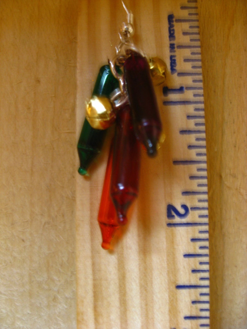 Christmas Light Earrings Ucycled Light Bulb jewelry. Awesome Etsy