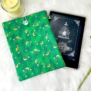 Padded Kindle Sleeve, 11th Generation Kindle Paperwhite, Kindle Case, ereader case, e-reader sleeve, Celestial, Moon & Stars, Green and Gold