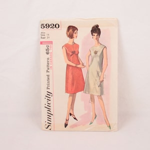 1960s Simplicity 5920 // one piece dress // size 14 bust 34