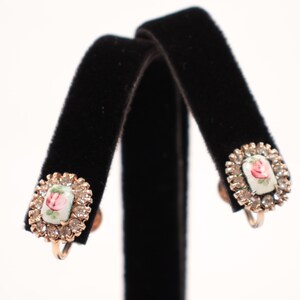 40s 50s Vargas painted earrings // screw back image 3