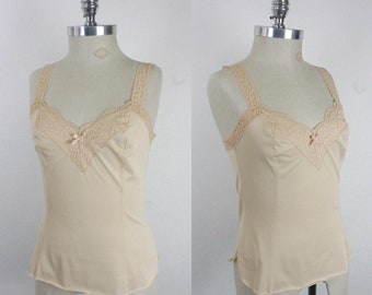 80s 90s Olga camisole // stretch lace straps // style 925