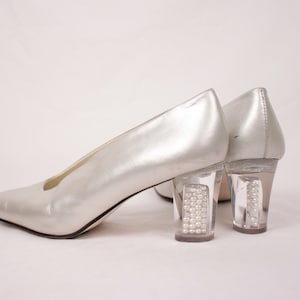 80s acrylic and pearl heels // high vamp // silver leather // size 8.5
