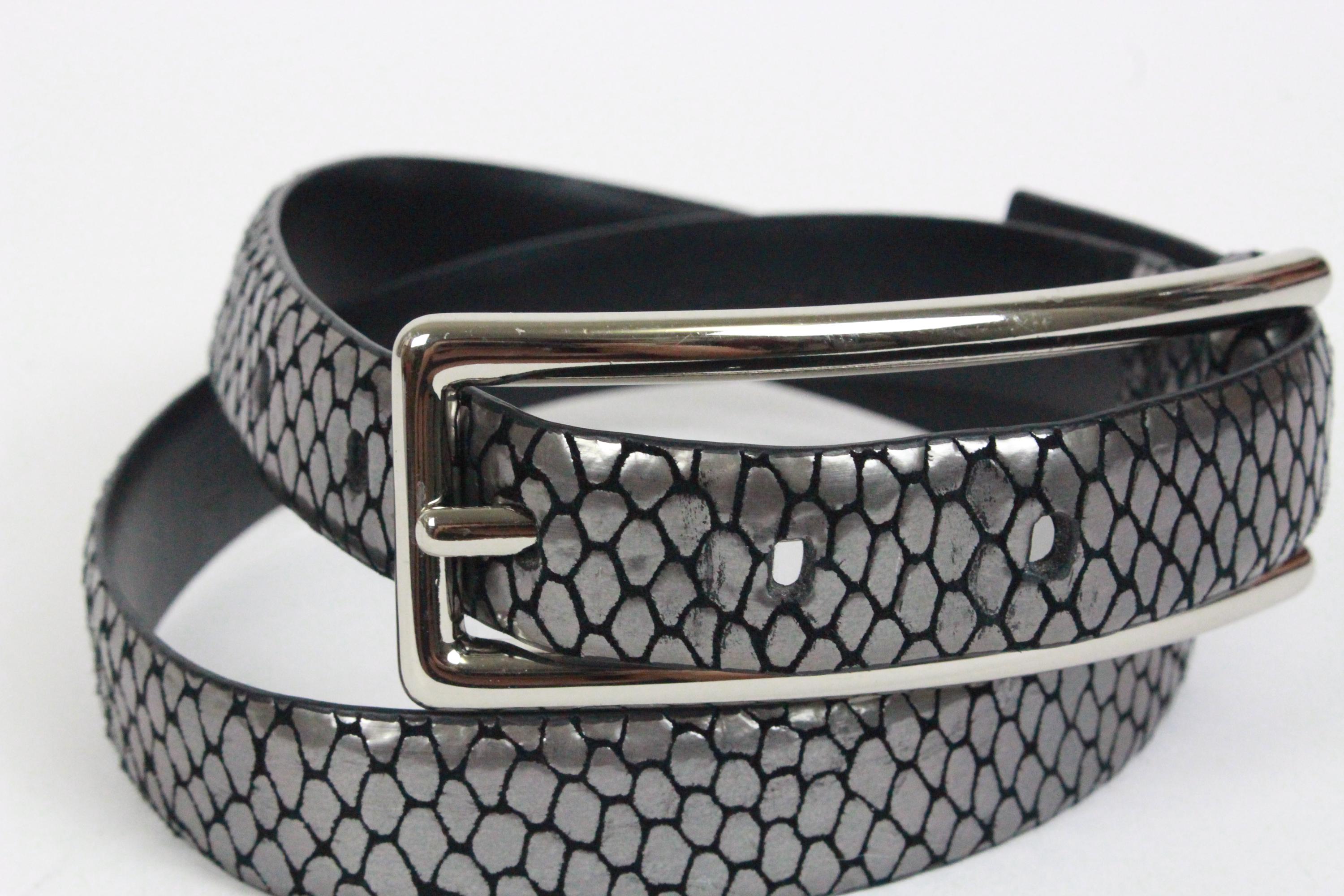Vintage WCM New York Leather Belt // Silver Snake Look - Etsy display picture 3