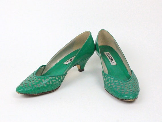 80s Bandolino low heels // green leather // size 7 - image 1