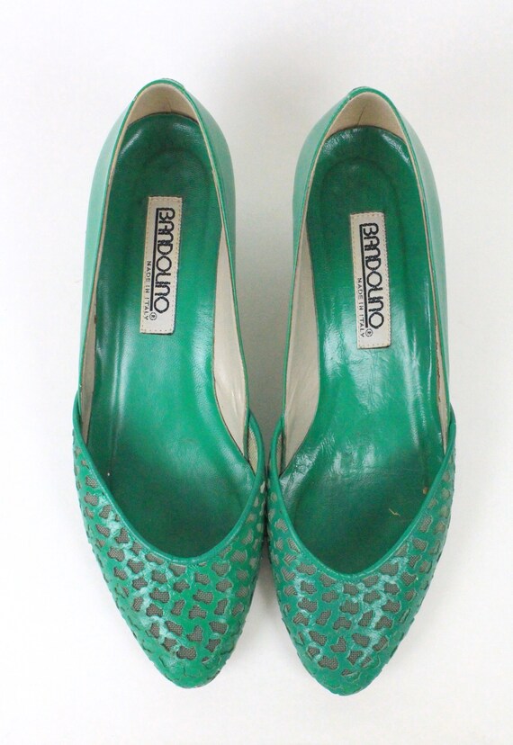 80s Bandolino low heels // green leather // size 7 - image 7