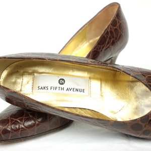 80s Saks Fifth Avenue heels // croc embossed leather // size 8AA image 9