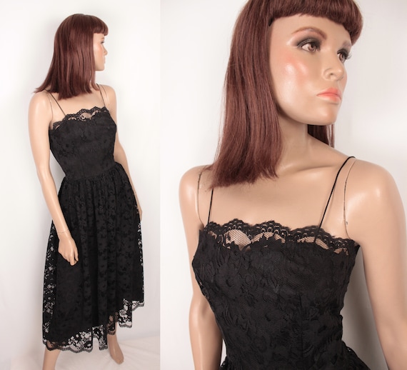 vintage lace dress // midi length // mindy malone