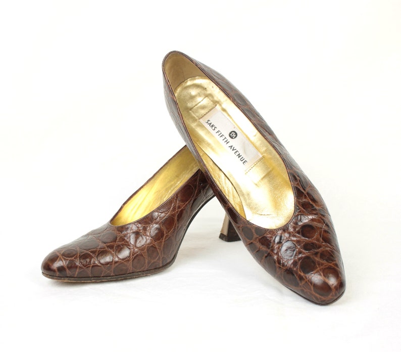 80s Saks Fifth Avenue heels // croc embossed leather // size 8AA image 4