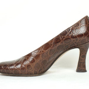 80s Saks Fifth Avenue heels // croc embossed leather // size 8AA image 3