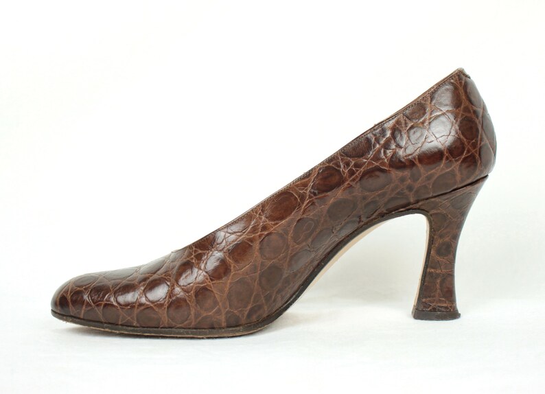 80s Saks Fifth Avenue heels // croc embossed leather // size 8AA image 3