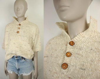 vtg oatmeal sweater // oversize fit // wood buttons