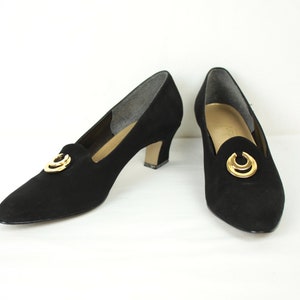 80s faux suede heels // gold buckle // size 11N