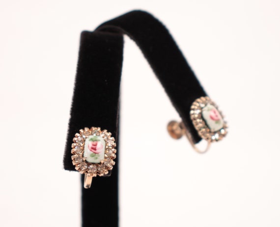 40s 50s Vargas painted earrings // screw back