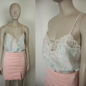 80s 90s lace cami // floral print // lace accents