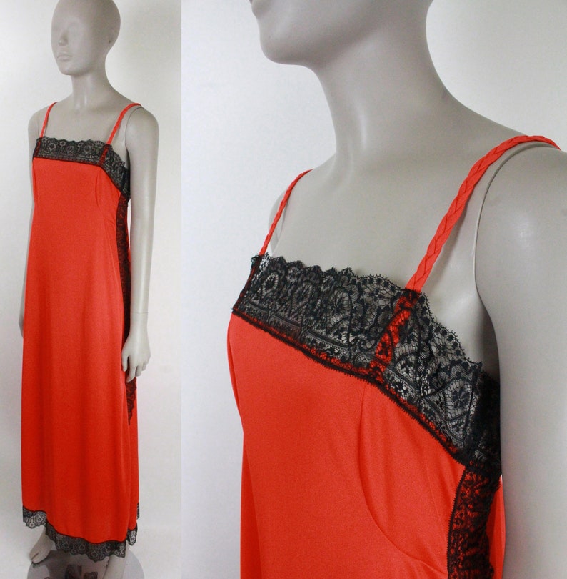 70s Gossard Artemis nightgown // side slit // black lace trim image 4