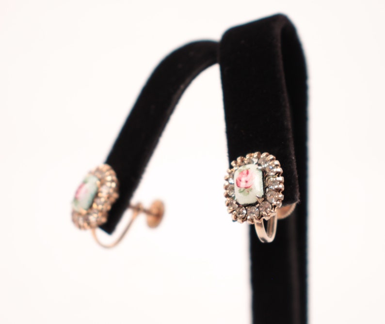 40s 50s Vargas painted earrings // screw back image 4