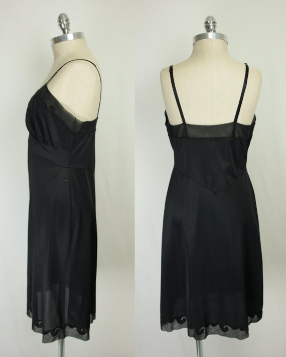 50s 60s Yolande full slip // swirl embroidery // … - image 7