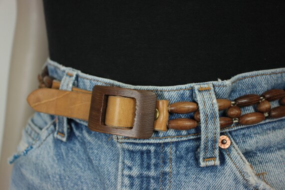 70s 80s wood bead belt // leather strap - image 9