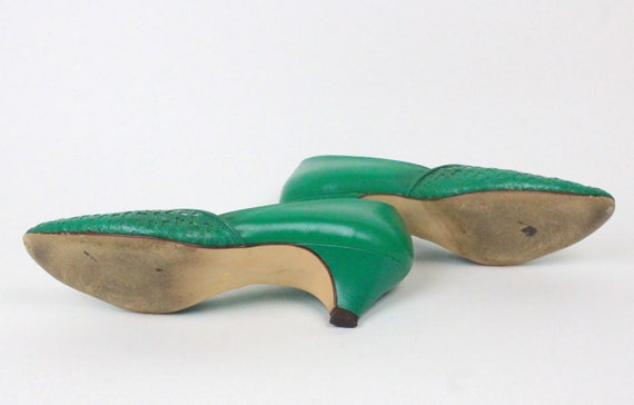 80s Bandolino low heels // green leather // size 7 - image 9