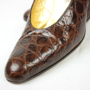 80s Saks Fifth Avenue heels // croc embossed leather // size 8AA image 5