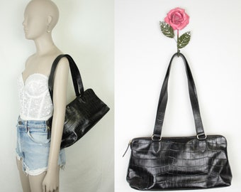 Y2K Banana Republic black leather bag // croc embossed