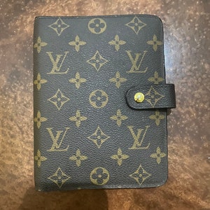 Louis Vuitton Monogram French Kiss-Lock Medium Wallet - A World Of