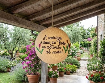 Hanglamp met de tekst "Vriendschap is als een bloem" – Decoratief katoenen draad