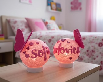 Gepersonaliseerde tafellamp met naam – Kleine bureaulamp, decoratieve lamp en cadeau-idee