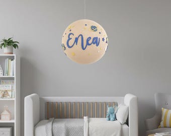 Planeten met sterren en gepersonaliseerde naam kroonluchter – decoratieve hanglamp voor kinderkamers