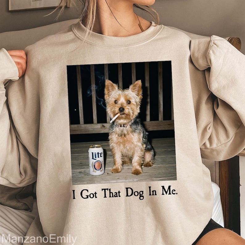 Anpassad t-shirt med husdjursfoto, personlig "I Got That Dog In Me", ironisk hundrökning, vintagegrafik-t-shirt, sarkastisk hundpappa-present bild 6