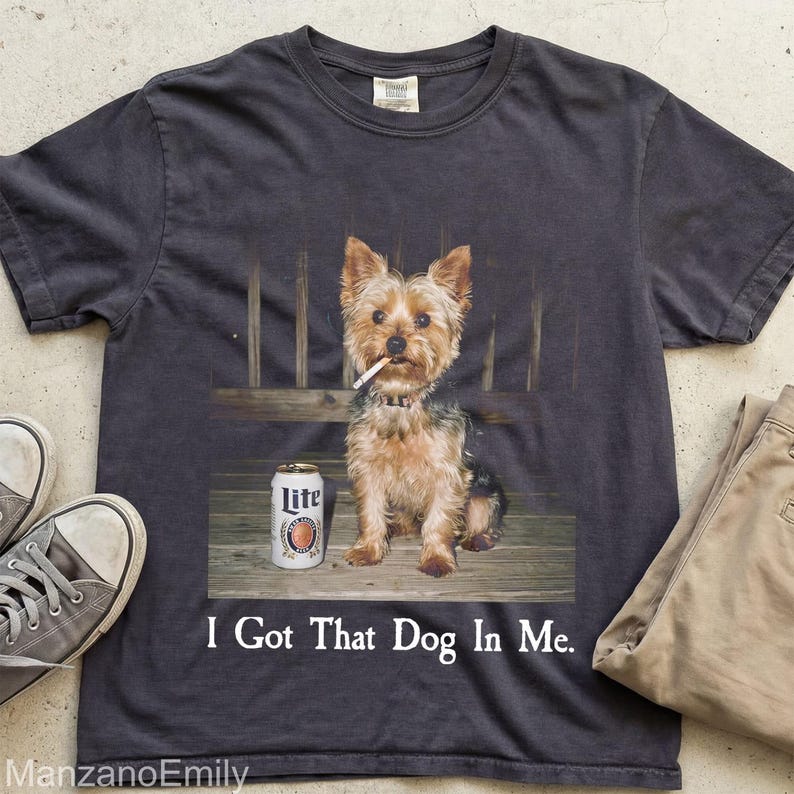 Anpassad t-shirt med husdjursfoto, personlig "I Got That Dog In Me", ironisk hundrökning, vintagegrafik-t-shirt, sarkastisk hundpappa-present bild 2