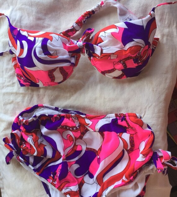 PSYCHEDELIC BIKINI SWIMSUIT vintage 1970s hot pink