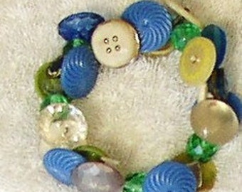 Vintage BUTTONS BRACELET, OOAK, blues, greens, pearl,  clear, sparkle, Funky Chunky