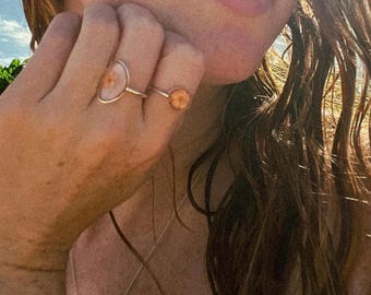 925 sterlingzilver – heldere harsring – kleine transparante harsring – minimalistische handgemaakte ring – sierlijke sieraden – alledaagse harsring