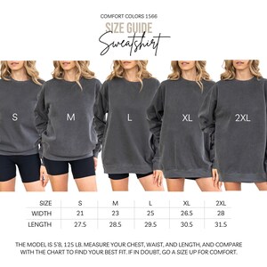 Comfort Colors Sweatshirt, Size Guide Sweatshirt, Casual Crewneck Pullover, Vintage Style Sweater, Unisex S-2XL, Cozy Loungewear