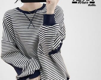 Striped Sweatshirt | Loose Fit Pullover | Y2K Casual Top | Classic Round Neck
