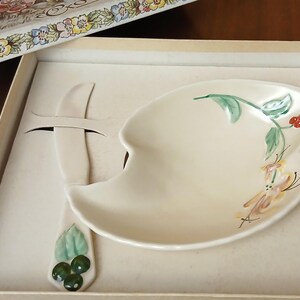 Vintage Crown Devon Honeysuckle Butter Dish and Knife Set, Leaf Serving Dish Ceramic Spreader with Original Box, English Art Deco Pottery