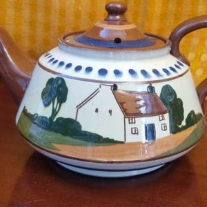 Devon Mottoware Teapot, Earthenware Pottery, Torquay Ceramics, Cottage Core, Country Cottage, Vintage Drinkware, Tableware, Tea Drinking