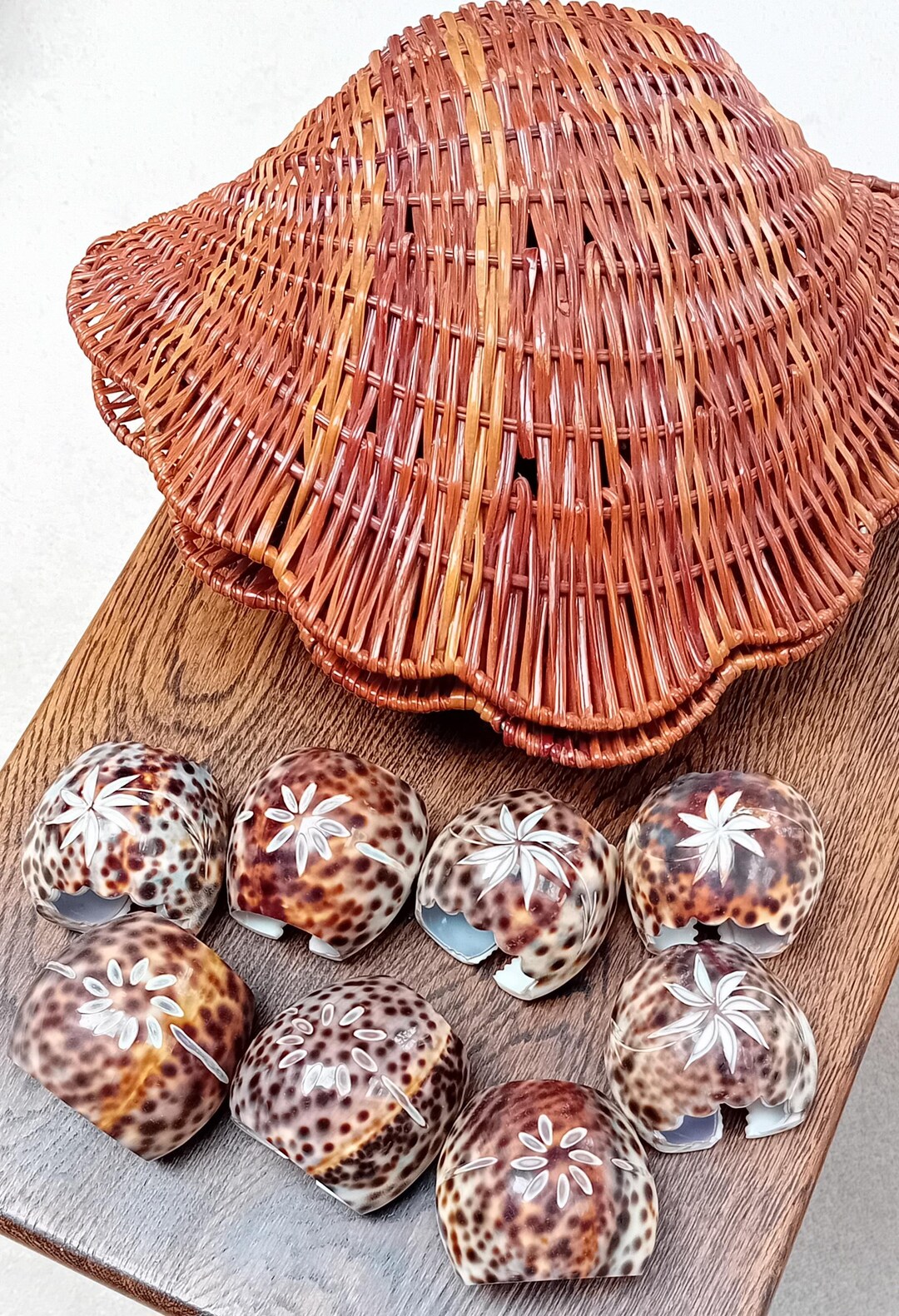 Vintage Cowrie Shell Napkin Rings With Wicker Basket: Mid-century Table ...