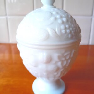 Vintage Avon Milk Glass Egg Trinket Pot: Embossed Floral Decor