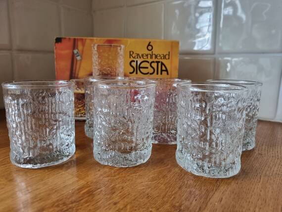 ライトニングアートグラス、リキュールグラスの中に