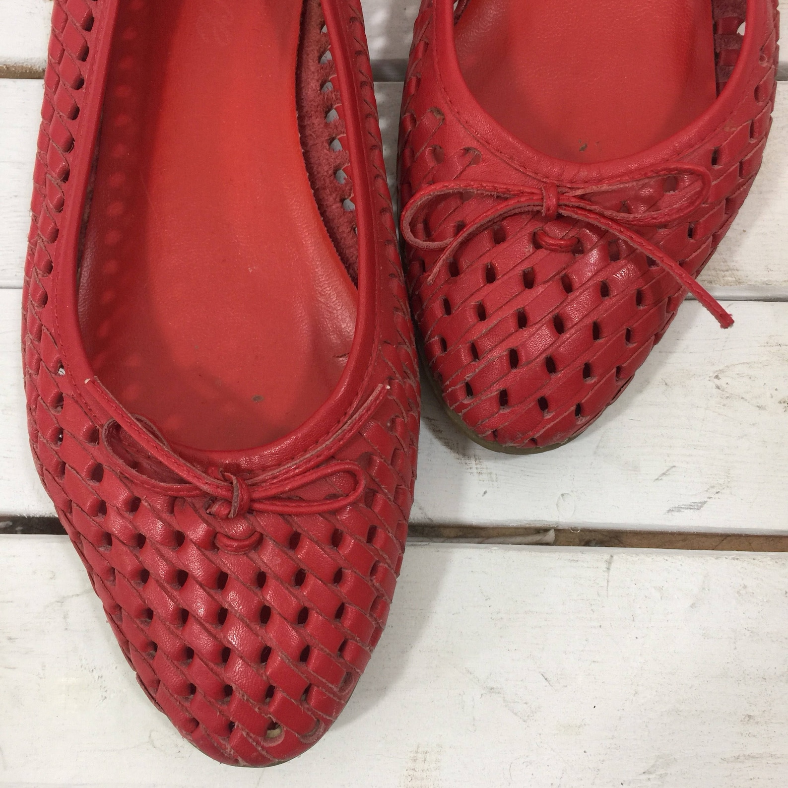 vintage 80's red woven leather ballet bow flats 8 vintage 80's red woven leather ballet bow flats 8