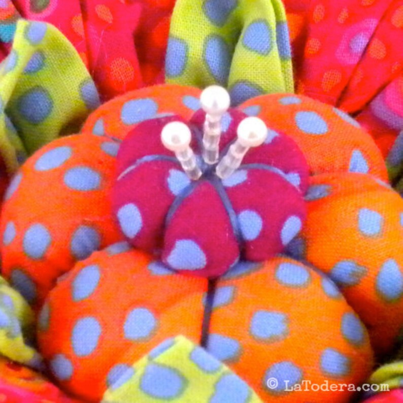 Puffy Flower Pincushion PDF Pattern, Instant Download Sewing Pattern image 3